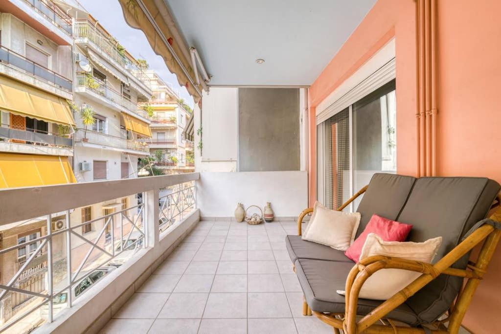 Spacious Family Flat Near Parthenon Free Parking アテネ エクステリア 写真