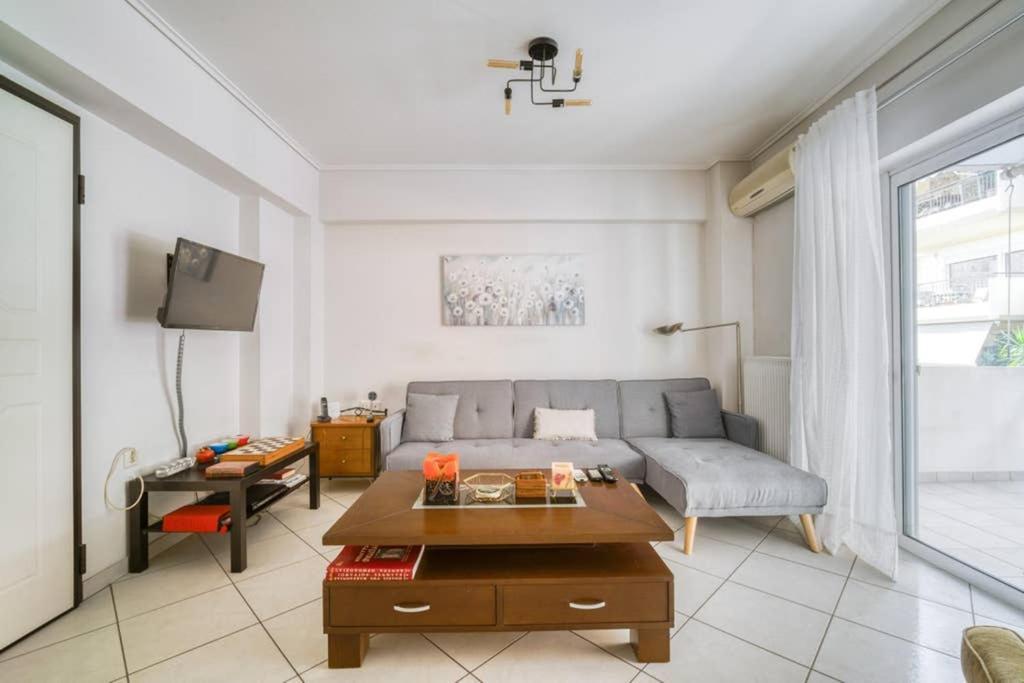 Spacious Family Flat Near Parthenon Free Parking アテネ エクステリア 写真