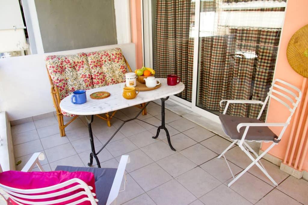 Spacious Family Flat Near Parthenon Free Parking アテネ エクステリア 写真