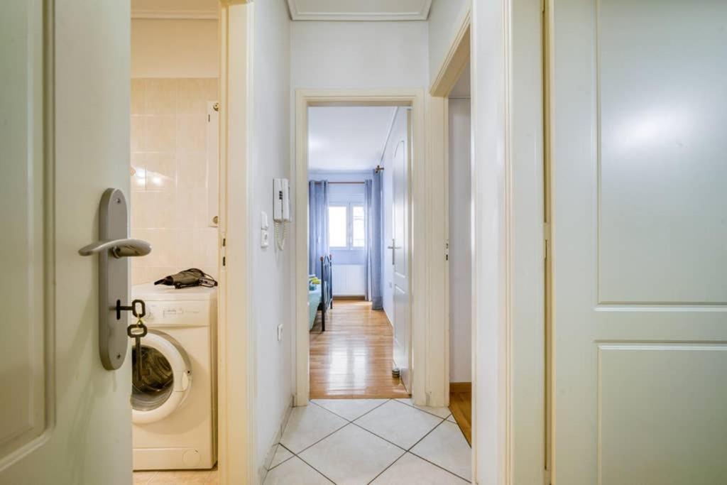 Spacious Family Flat Near Parthenon Free Parking アテネ エクステリア 写真